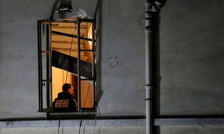 PARIGI: QUALCHE KAMIKAZE ERA RADIOCOMANDATO ?