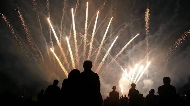 L’IMPERO DEL CAOS SI STA PREPARANDO PER ALTRI FUOCHI D’ARTIFICIO NEL 2016