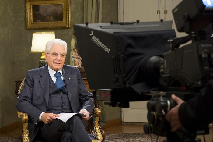 MONETA, CORRUZIONE E POLITICA
