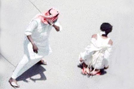 LITIGIO TRA SAUDITI E IRANIANI: UNA NUOVA SCHERMAGLIA NELLA GUERRA DEL PETROLIO