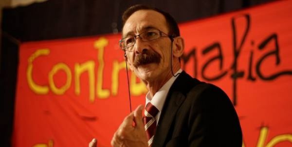 IL MAGO PINO MANIACI