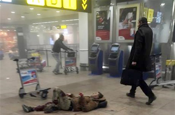 DIECI COSE DA SAPERE SUL TERRORISMO