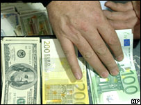 DAMASCO DICE ADDIO AL DOLLARO STATUNITENSE