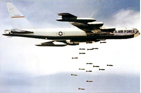 UN OLOCAUSTO DIMENTICATO: LA STRATEGIA DEI BOMBARDAMENTI USA (PARTE I)