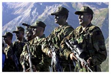CHI TIRA LE FILA DEL PKK?