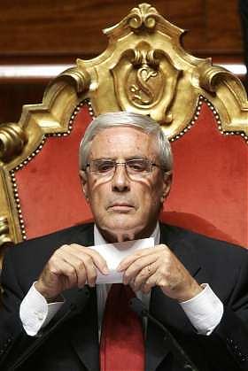NON E' FRANCESCO