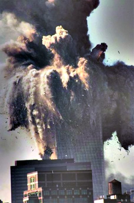 INGEGNERE PROGETTISTA DEL WTC NON CREDE ALLA VERSIONE UFFICIALE