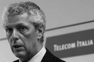 TU CHIAMALI SE VUOI, LICENZIAMENTI