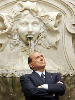 CONSIGLI AL CAVALIERE PER EVITARE UN 25 LUGLIO