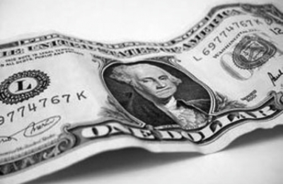 INTENZIONALITA' DELLA SVALUTAZIONE DEL DOLLARO ?