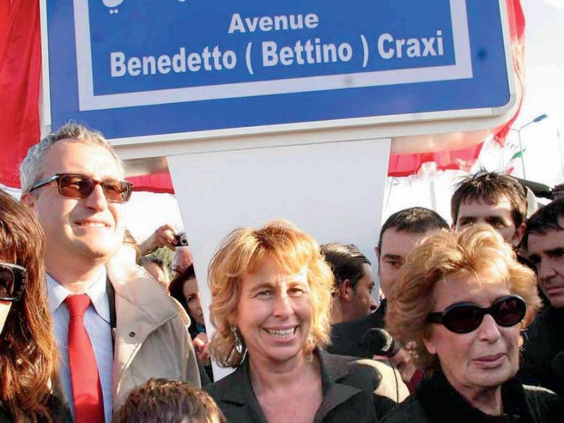 CHI HA PAGATO IL VIAGGIO AD HAMMAMET ?