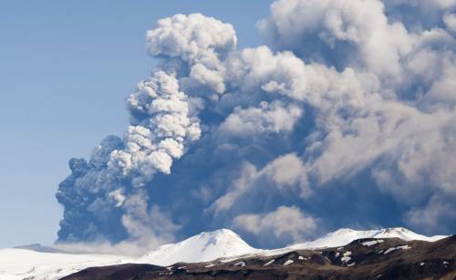 QUAL IL LEGAME TRA LA CRISI BANCARIA E IL VULCANO ?