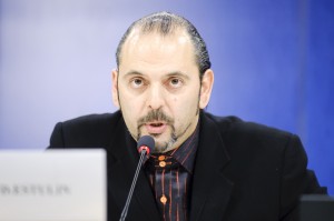 DANIEL ESTULIN: DENUNCIA DEL GRUPPO BILDERBERG AL PARLAMENTO EUROPEO