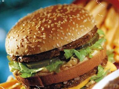 PERCHE’ GLI HAMBURGER DI MCDONALD’S NON SI DECOMPONGONO MAI