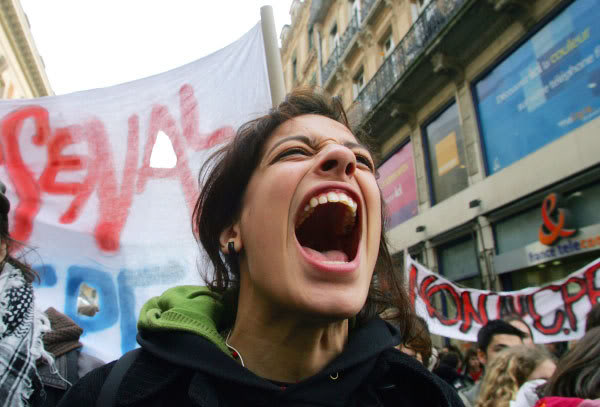 ATTACCO ALL’ ISTRUZIONE PUBBLICA