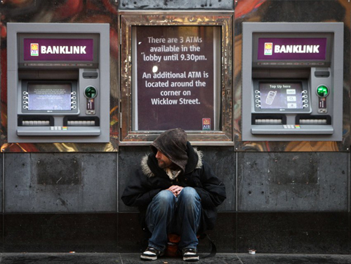 CRISI IRLANDESE: IL FIASCO COMPLETO DEL NEOLIBERALISMO