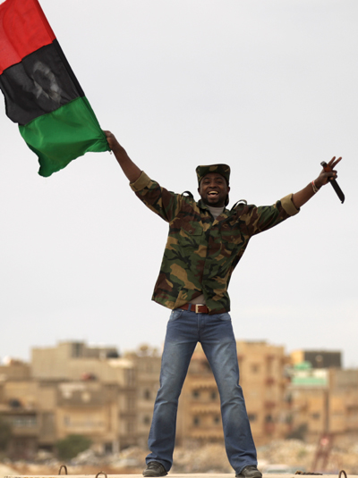 IL DILEMMA AMERICANO IN LIBIA: BOMBARDARE, INVADERE, SPARTIRE, O TUTTO QUANTO