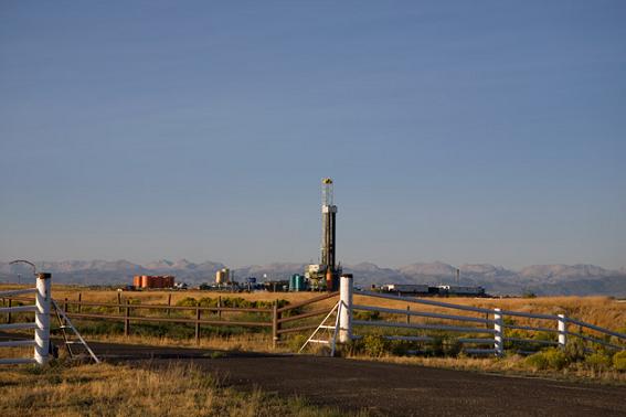UNO STUDIO SCIENTIFICO COLLEGA L’ACQUA CHE PRENDE FUOCO AL FRACKING