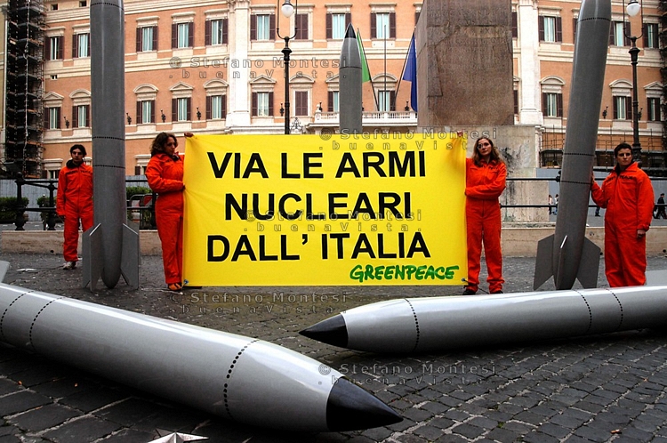 L'ITALIA GI UNA POLVERIERA ATOMICA