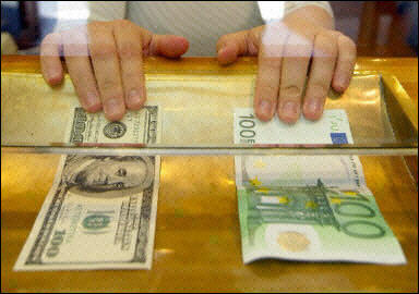 COLPIRE IL DEBITO EUROPEO. AGLI USA SERVE UN DEFAULT NELL'EUROZONA?