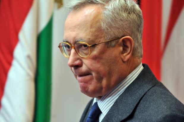 POLITICI E BANCHIERI