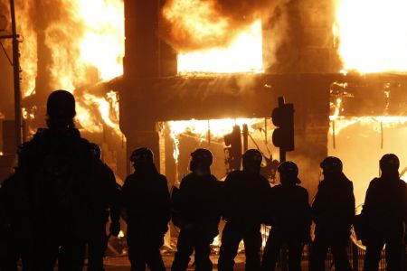 LA SOTTOCLASSE DEI RIVOLTOSI: IL PRODOTTO DI UNA CULTURA MALATA