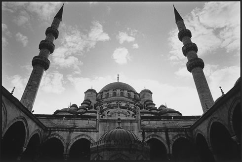 ISTANBUL, LA CITTA' DELLE ANIME PERDUTE