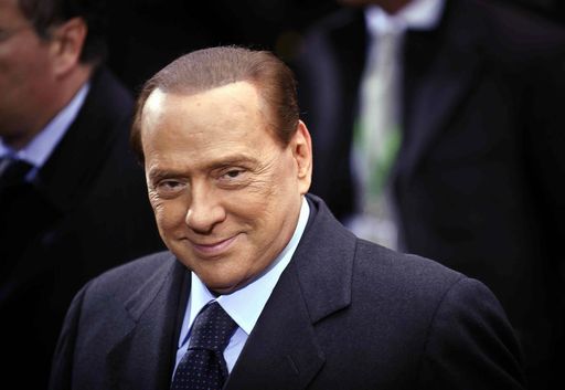 ALMENO LUI NON GLI HA BACIATO LE SCARPE (ULTIMA ORA 2)