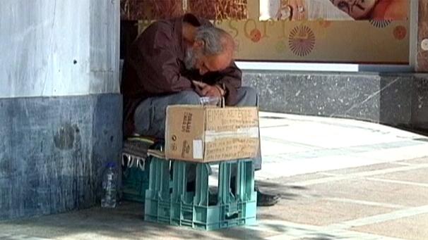 IN GRECIA CRESCE IL NUMERO DEI SENZA TETTO