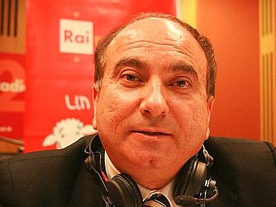 BERLUSCONI ADDIO, E SCILIPOTI DIVENTA CHE GUEVARA