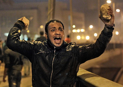 I FIGHETTI DI TAHRIR (L'EGITTO E LA CREMA CHE SPROFONDA)