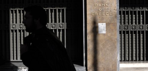 I GRECI IN ANSIA SVUOTANO I PROPRI CONTI CORRENTI