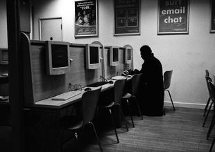 LE RADIAZIONI DI CELLULARI E WI-FI FANNO AMMALARE: SIAMO TUTTI A RISCHIO