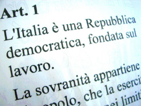 DEMOCRAZIA O BLUFF PILOTATO DA BANDE INTERNAZIONALI ?