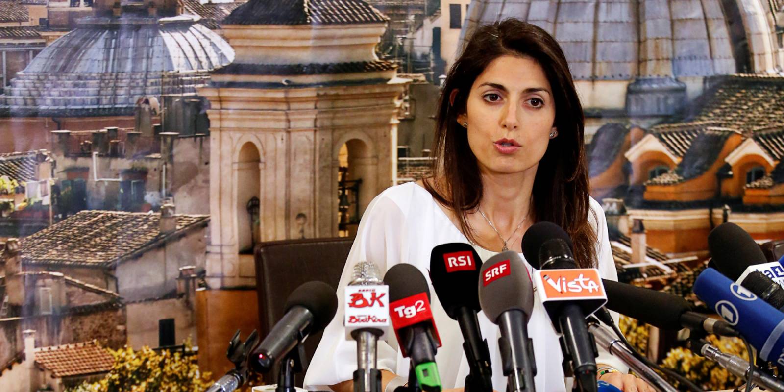 Virginia Raggi contro il ceto politico-affaristico criminale