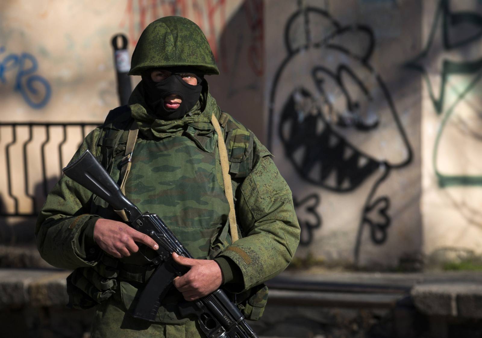 Gli USA meditano se entrare in guerra con la Russia pur di salvare Al-Qaeda in Siria