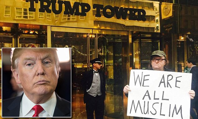 Michael Moore: E' possibile che Donald Trump non diventi presidente
