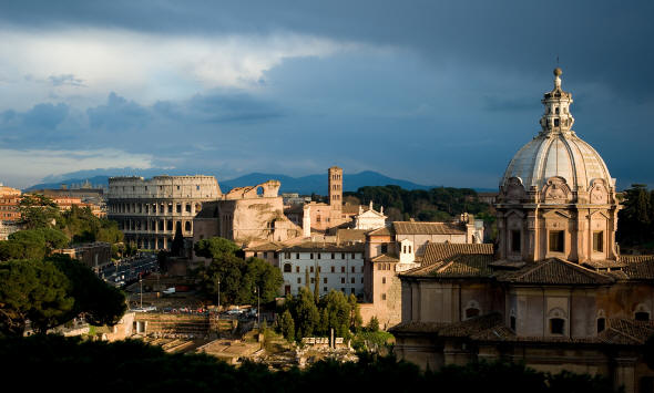 Altro che avvisi di garanzia, Roma va rasa al suolo