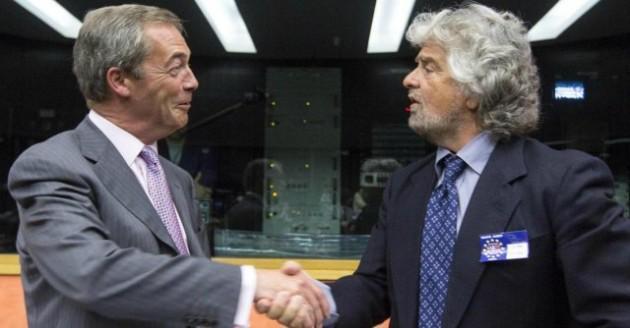 Grillo ha deciso di “suicidarsi”. Chiedetevi: a chi conviene?