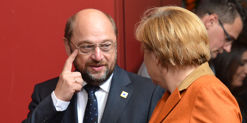 Distruggete i populisti e salvate la globalizzazione! Usando i media e le masse…