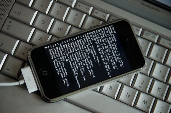 Il vostro Samsung e il vostro iPhone vi sorvegliano... e se non vi comportate bene, la vostra auto vi ucciderà