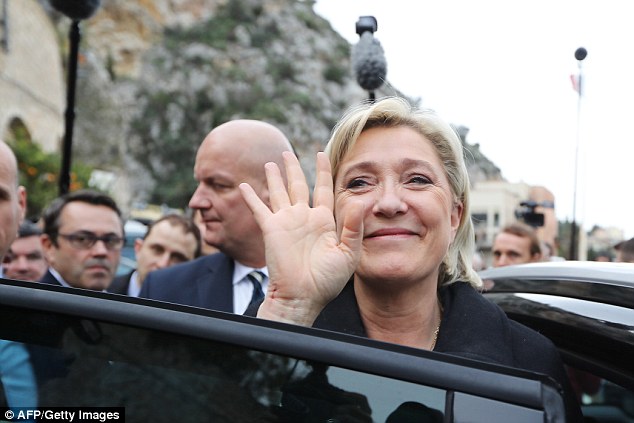 Marine Le Pen: "Introdurrò il nuovo franco, con valore pari all'euro"