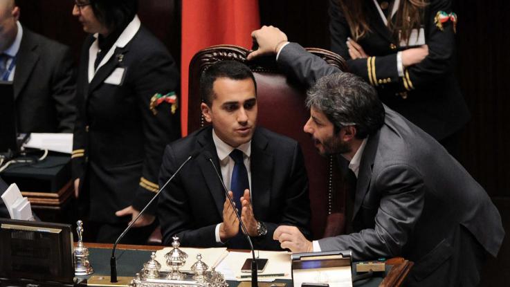 M5S: QUESTA NON È SOLO BRUTTA, È UNA SUPER-PORCATA