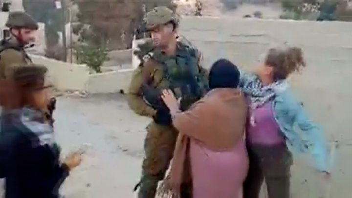 Cosa c’è dietro lo schiaffo di Ahed Tamimi? Il cranio di suo cugino distrutto da un proiettile israeliano