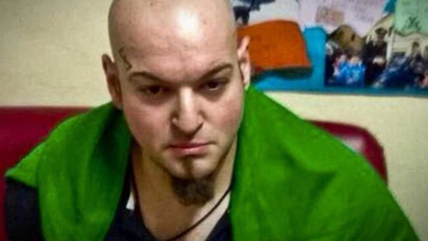 Come nessun politico sa rispondere alla violenza fascista di Macerata