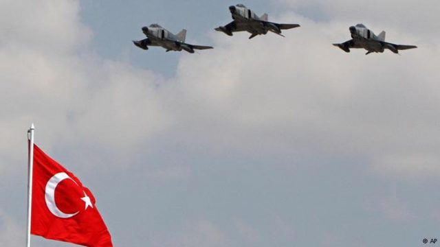 La Turchia minaccia di invadere la Grecia