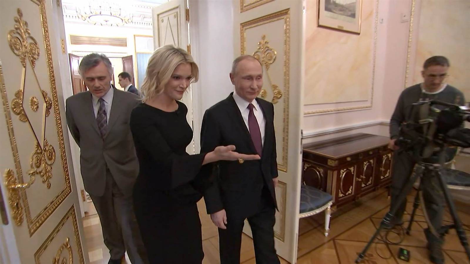 Putin: "Forse a intromettersi nelle elezioni americane sono stati gli ucraini o gli ebrei !"