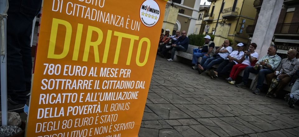 Elettori 5 Stelle, reddito di cittadinanza e l’assalto per le richieste dei moduli. Un caso esemplare di disinformazione