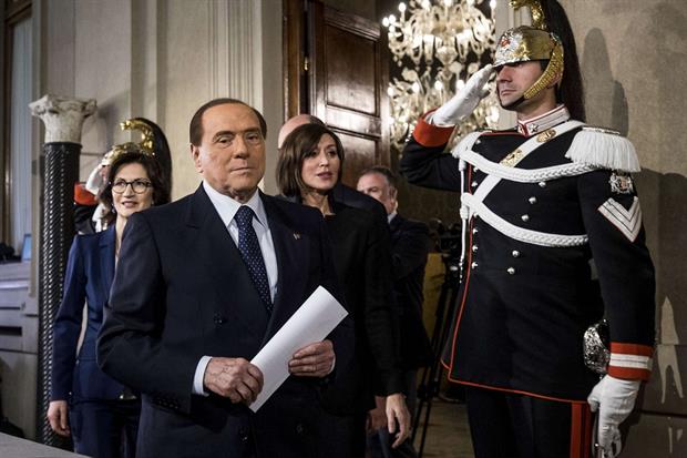 Mattarella non può ricevere il pregiudicato