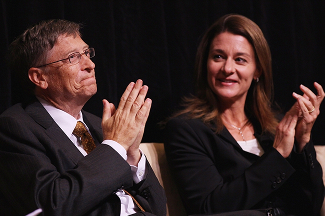 Bill Gates avverte: "milioni potrebbero morire" se gli USA non si preparano per l'imminente pandemia